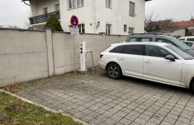 Stromtankstelle in der Walterstraße in Langenlois, © Ursin Haus